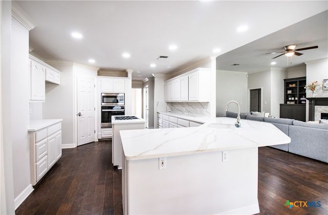 202 Ridge View, Victoria, TX 77904