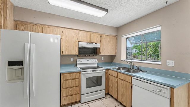 542 LAKE DEXTER BOULEVARD, Winter Haven, FL 33884