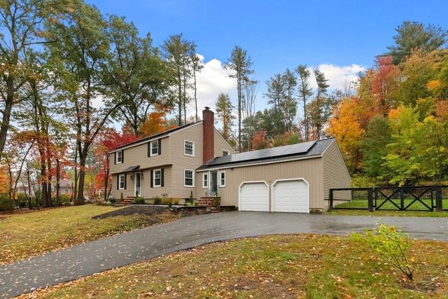 124 Hillside Rd, North Andover, MA 01845