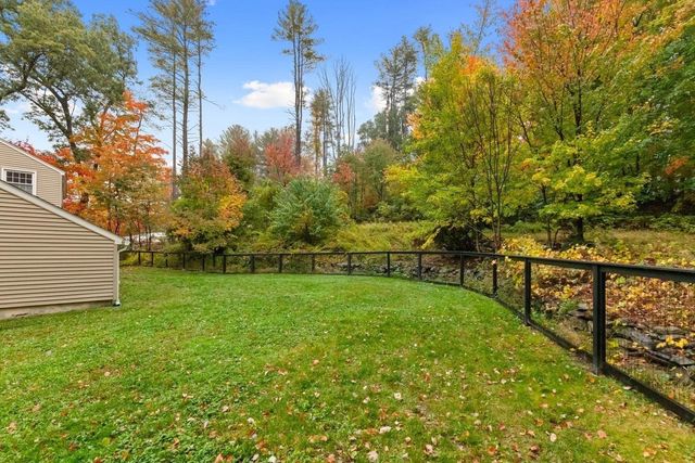 124 Hillside Rd, North Andover, MA 01845