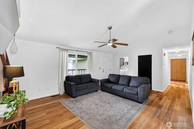 15619 Parkview Drive SE, Yelm, WA 98597