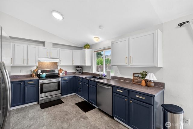 15619 Parkview Drive SE, Yelm, WA 98597