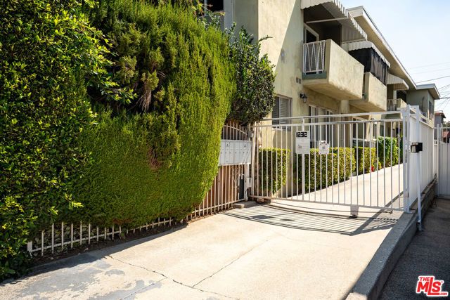 1232 N Mccadden Pl 4, Los Angeles, CA 90038