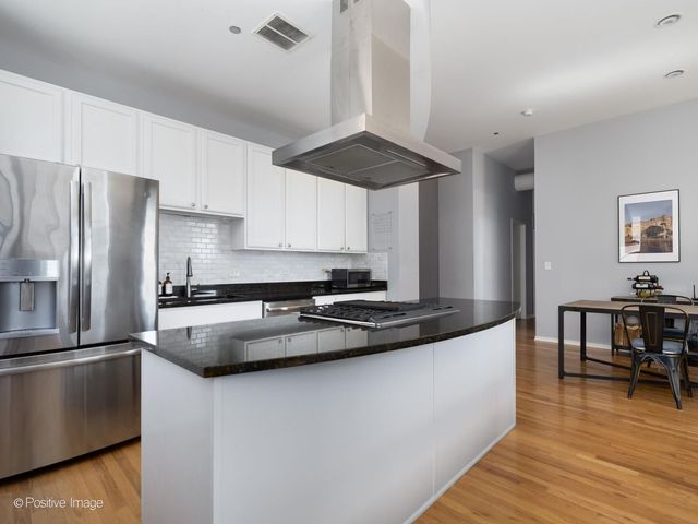 910 S Michigan Avenue 611, Chicago, IL 60605