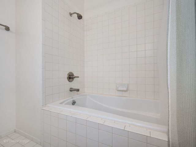 910 S Michigan Avenue 611, Chicago, IL 60605