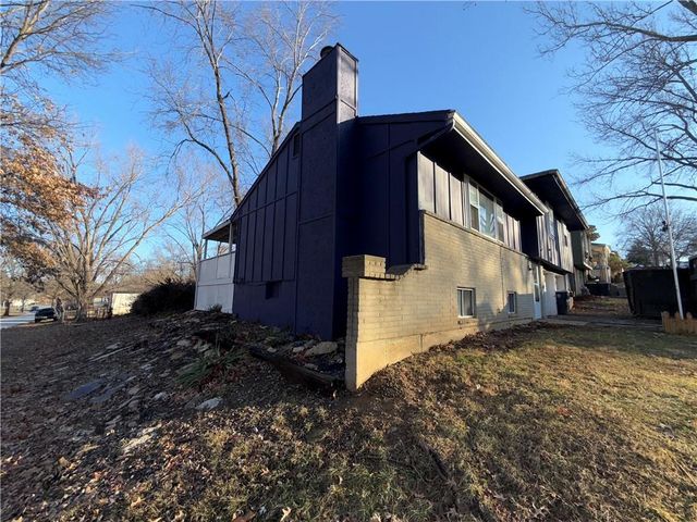 1530 NW 67TH Street, Kansas City, MO 64118