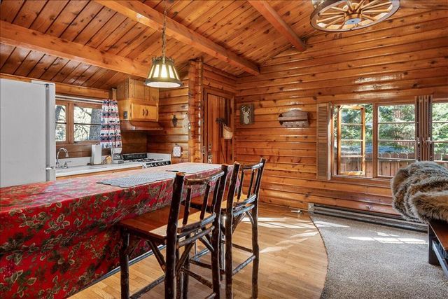 332 Cedar Lane, Sugarloaf, CA 92386