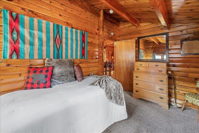 332 Cedar Lane, Sugarloaf, CA 92386