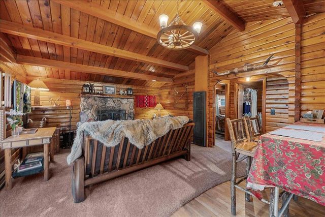 332 Cedar Lane, Sugarloaf, CA 92386