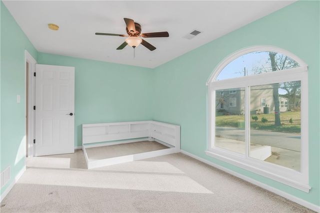 83 Beach Drive, Lake Tapawingo, MO 64015