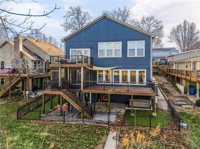 83 Beach Drive, Lake Tapawingo, MO 64015