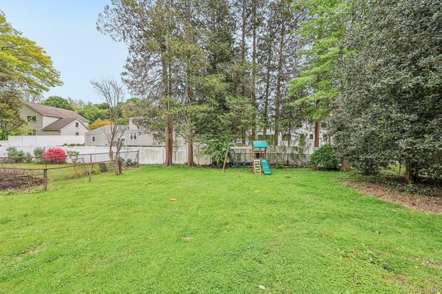 18 Miller Terrace, White Plains, NY 10607