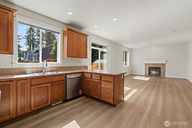 2021 NE 25th Place, Renton, WA 98056