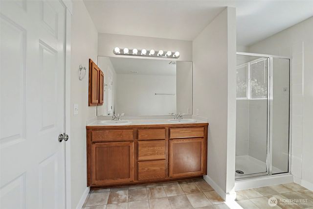 2021 NE 25th Place, Renton, WA 98056