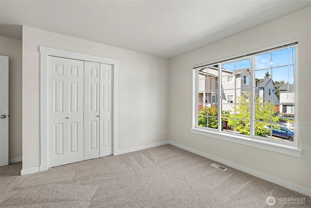 2021 NE 25th Place, Renton, WA 98056