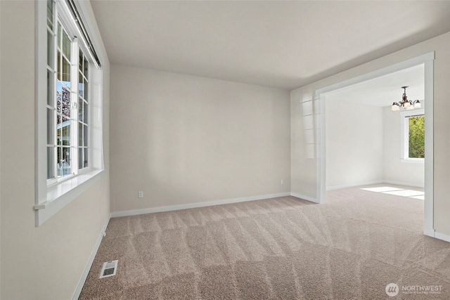 2021 NE 25th Place, Renton, WA 98056