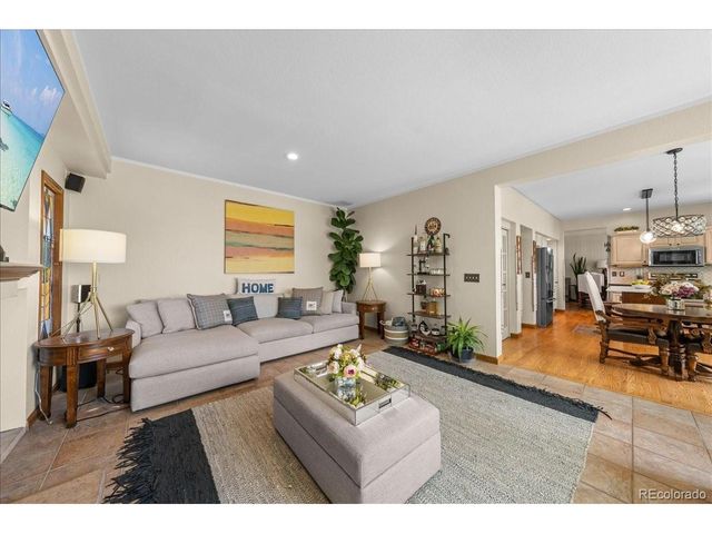 13970 W Cornell Ave, Lakewood, CO 80228