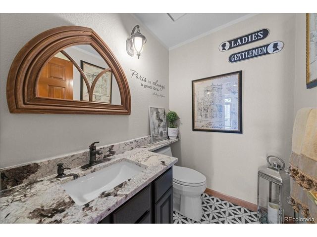13970 W Cornell Ave, Lakewood, CO 80228