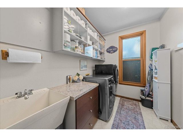 13970 W Cornell Ave, Lakewood, CO 80228