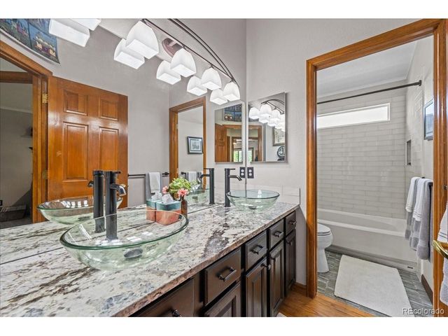 13970 W Cornell Ave, Lakewood, CO 80228