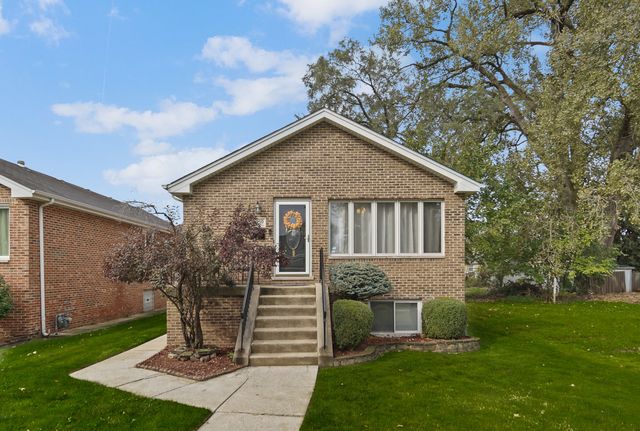 8850 S Mozart Avenue, Evergreen Park, IL 60805