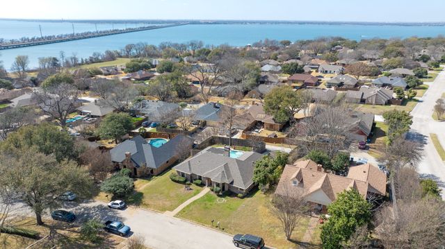 115 Teakwood Drive, Rockwall, TX 75087