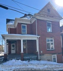 18 Observatory St, Manor, PA 15665