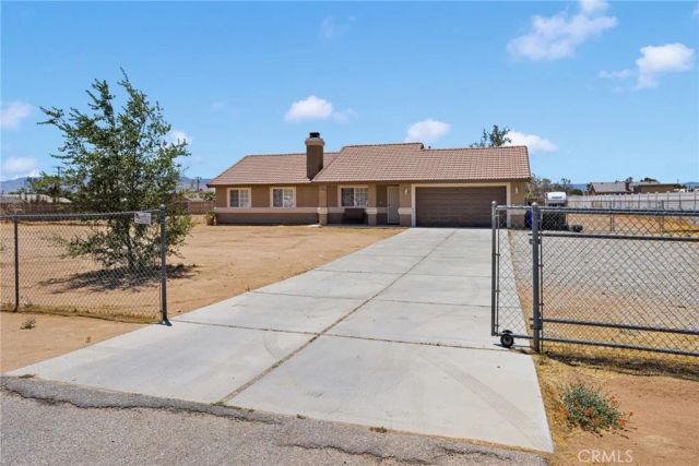 20083 Rimrock Road, Apple Valley, CA 92307