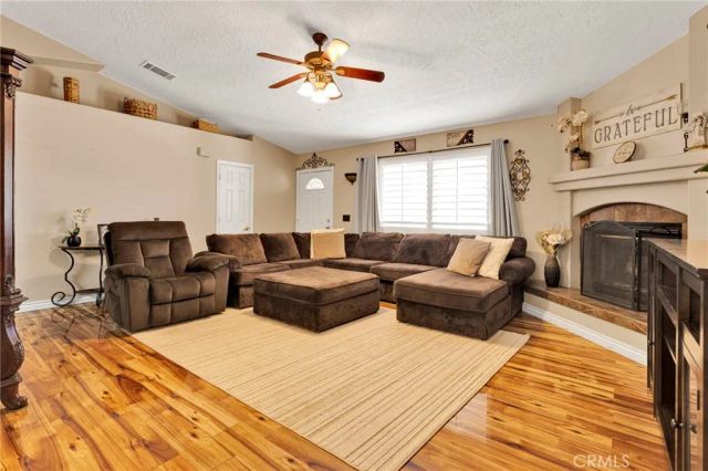 20083 Rimrock Road, Apple Valley, CA 92307