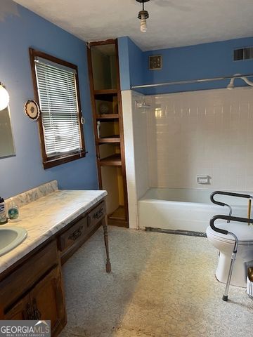 262 Windy Lane, Jackson, GA 30233