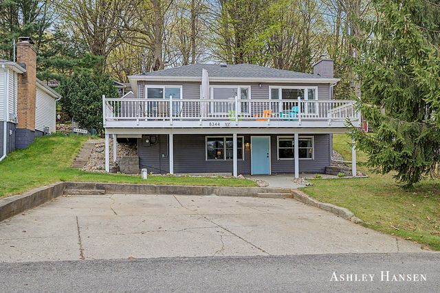 8344 Je-NE-Be Drive Ne, Courtland Twp, MI 49341