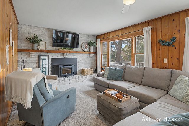 8344 Je-NE-Be Drive Ne, Courtland Twp, MI 49341