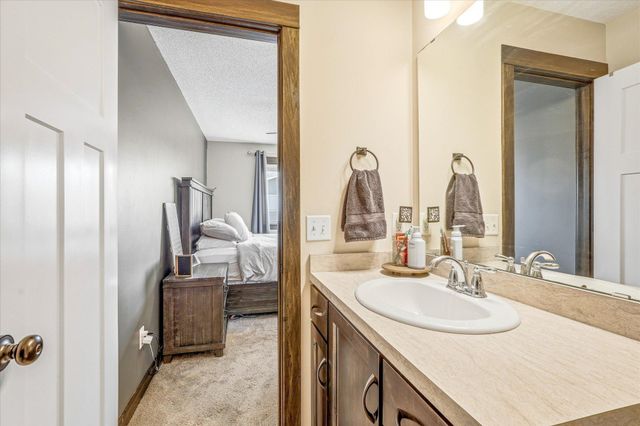 704 Edgewood Street SW, Isanti, MN 55040