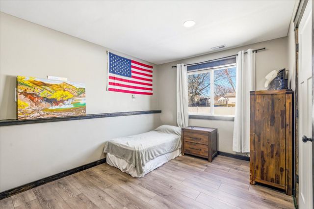 704 Edgewood Street SW, Isanti, MN 55040