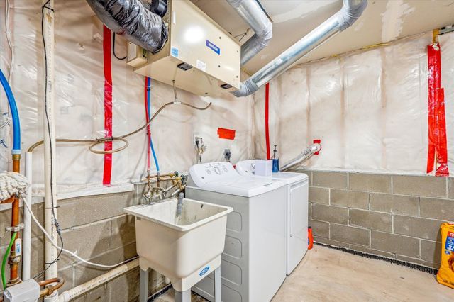 704 Edgewood Street SW, Isanti, MN 55040