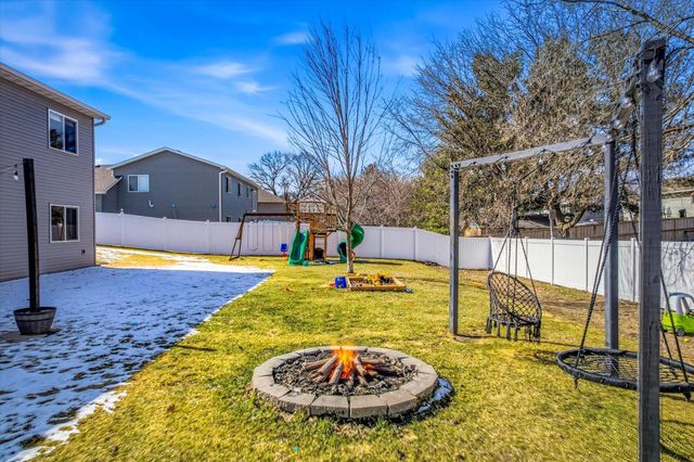 704 Edgewood Street SW, Isanti, MN 55040