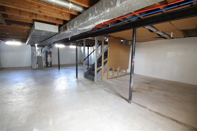 16265 Oakbrook Street, Romulus, MI 48174