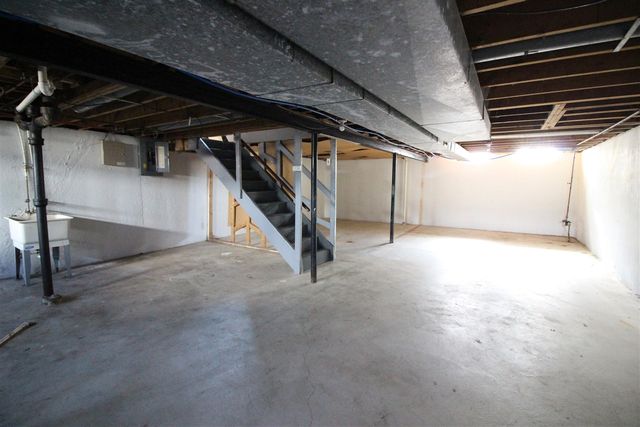 16265 Oakbrook Street, Romulus, MI 48174