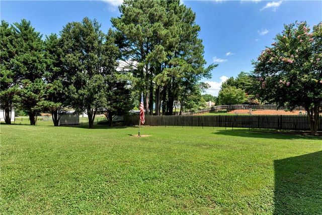 5658 Raintree Trace, Oakwood, GA 30566