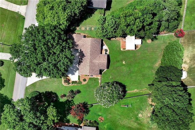 5658 Raintree Trace, Oakwood, GA 30566
