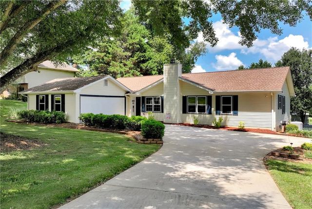5658 Raintree Trace, Oakwood, GA 30566