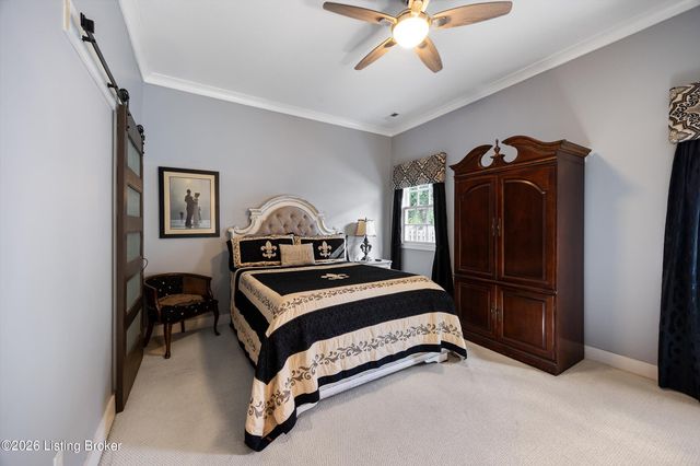 313 E Main St, La Grange, KY 40031