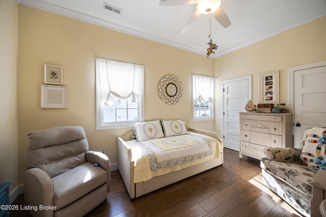 313 E Main St, La Grange, KY 40031
