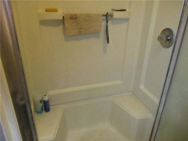 8265 Gleason Road, Lenexa, KS 66227