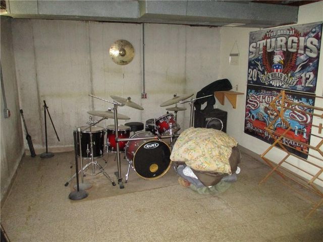 8265 Gleason Road, Lenexa, KS 66227