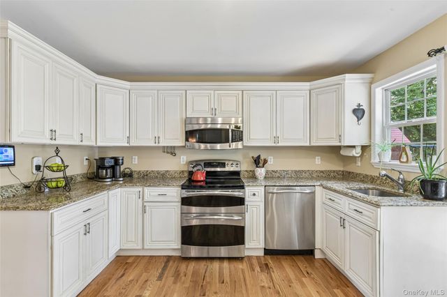 330 Harrison Avenue, Miller Place, NY 11764