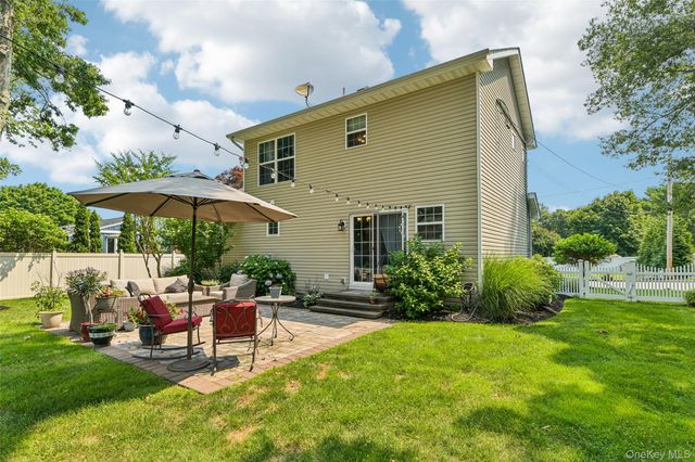 330 Harrison Avenue, Miller Place, NY 11764