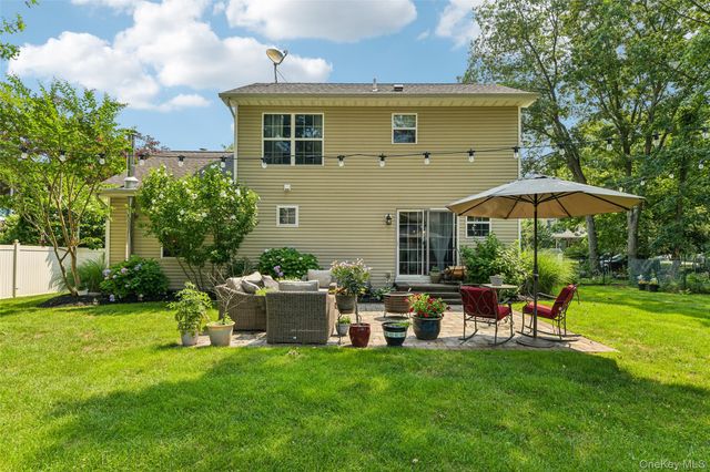 330 Harrison Avenue, Miller Place, NY 11764