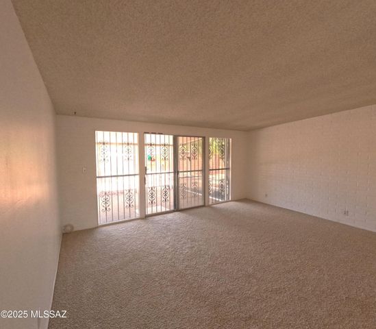 6509 E 39th Street, Tucson, AZ 85730