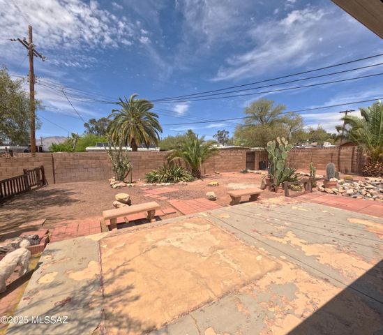 6509 E 39th Street, Tucson, AZ 85730